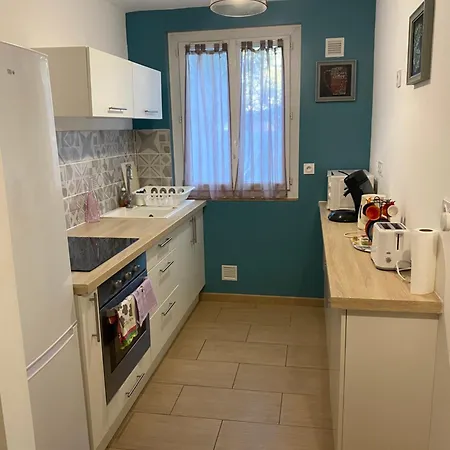 Perle Rare, F4 Donnant Sur Un Grand Jardin Prive Amenage, Parkings Gratuits, Clim, Calme, Ideal Famille & Pro, 10 Min De La Mer Et Du Centre-Ville, De La Gare Sncf Et Routiere *