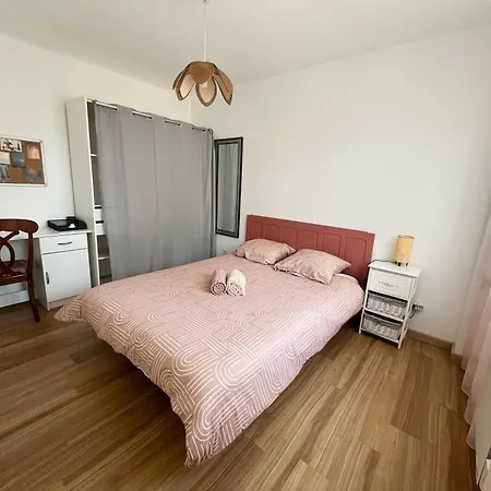 Perle Rare, F4 Donnant Sur Un Grand Jardin Prive Amenage, Parkings Gratuits, Clim, Calme, Ideal Famille & Pro, 10 Min De La Et Du Centre-ville, De La Gare Sncf Et Routiere *