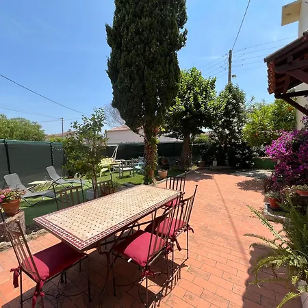 Perle Rare, F4 Donnant Sur Un Grand Jardin Prive Amenage, Parkings Gratuits, Clim, Calme, Ideal Famille & Pro, 10 Min De La Mer Et Du Centre-Ville, De La Gare Sncf Et Routiere 툴롱