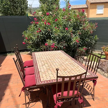 Perle Rare, F4 Donnant Sur Un Grand Jardin Prive Amenage, Parkings Gratuits, Clim, Calme, Ideal Famille & Pro, 10 Min De La Mer Et Du Centre-Ville, De La Gare Sncf Et Routiere 아파트 툴롱